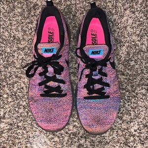 Nike Shoes - Nike running shoes Nike Shoes - Nike running shoes